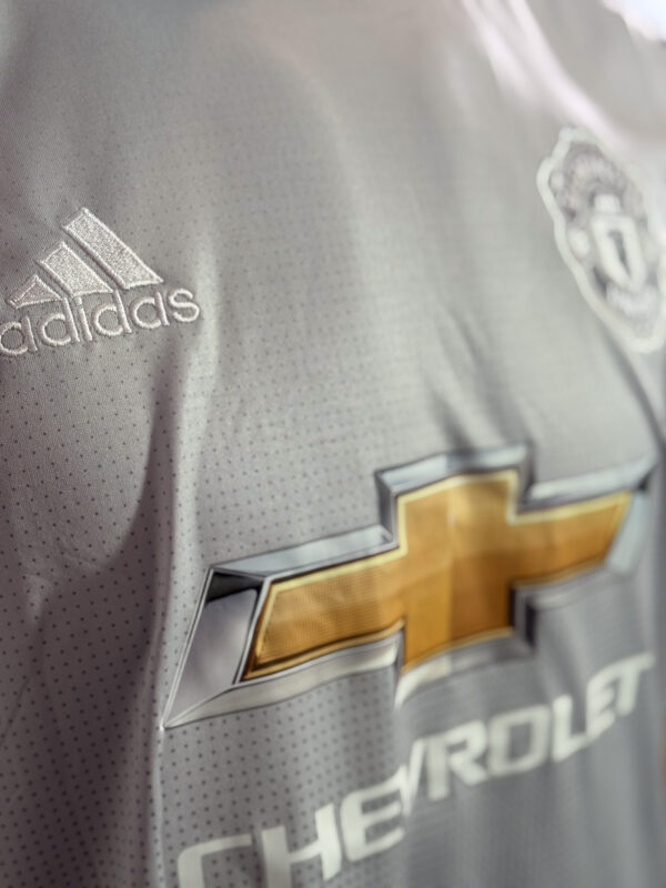 Manchester United 17-18 Tercero - Image 6
