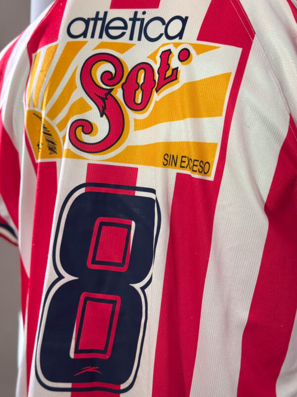 Chivas 98-99 Local Tiburón Sánchez #8 - Image 4