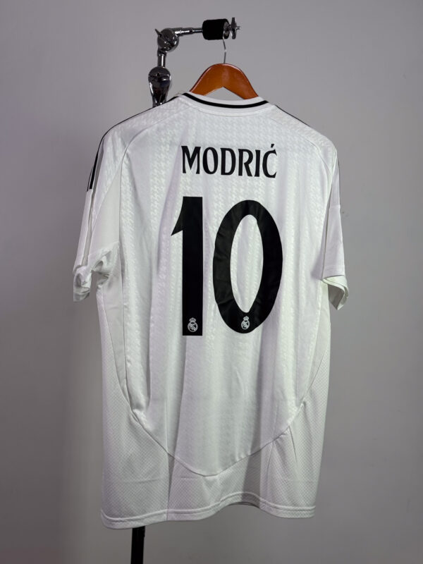 Real Madrid Local 24-25 Modric #10