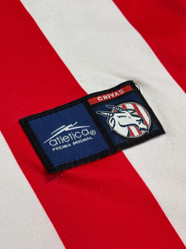 Chivas Local 01-02 - Image 5