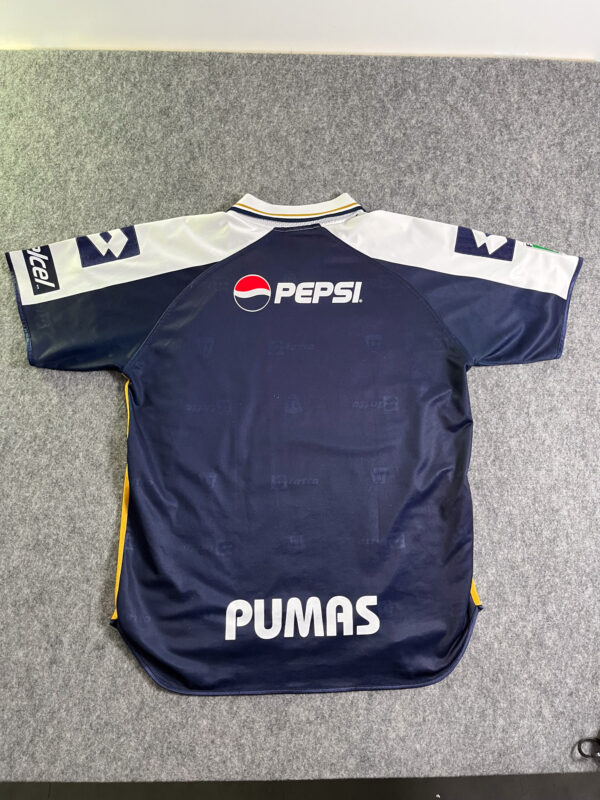 Pumas Local 02-03 - Image 8