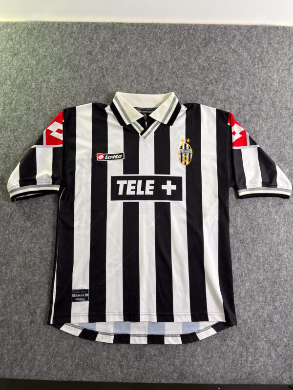 Juventus Local 00-01